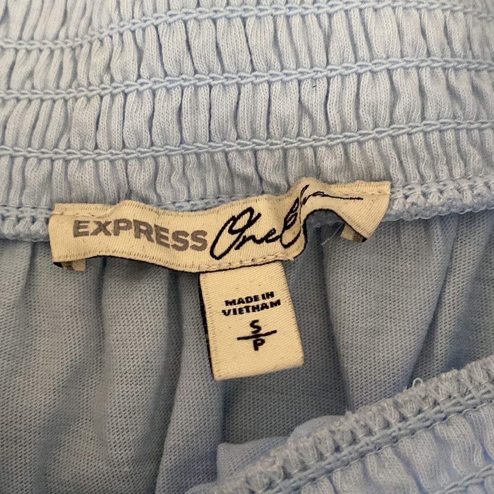 Express Top - Picture 3 of 5